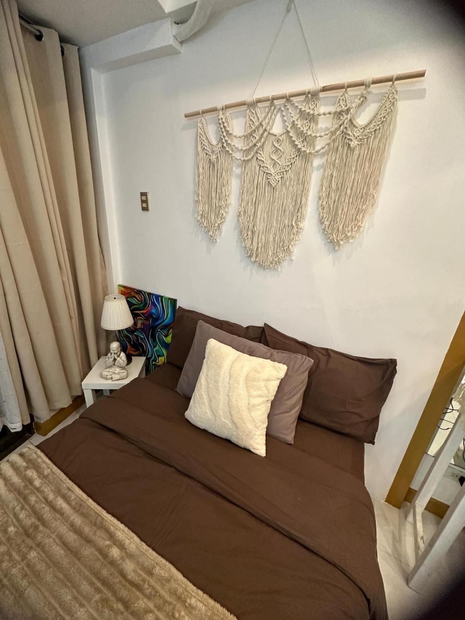 Cozy Place With City View At Greenbelt Makati مانيلا المظهر الخارجي الصورة